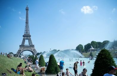 法国70个省份发布高温警报