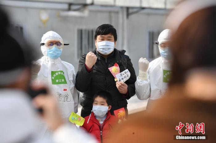 数据看疫情：中国治愈病例破6万_115个国家地区出现疫情