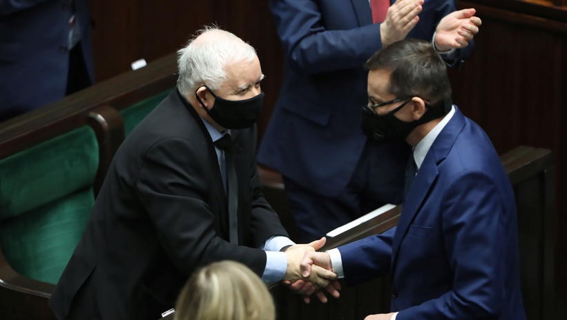 波兰众议院否决对副总理卡钦斯基的不信任案